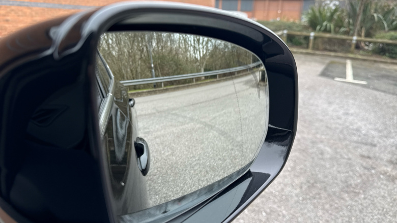 Volvo Xc60 2.0 T6 Recharge PHEV Inscription 5dr AWD Auto Estate